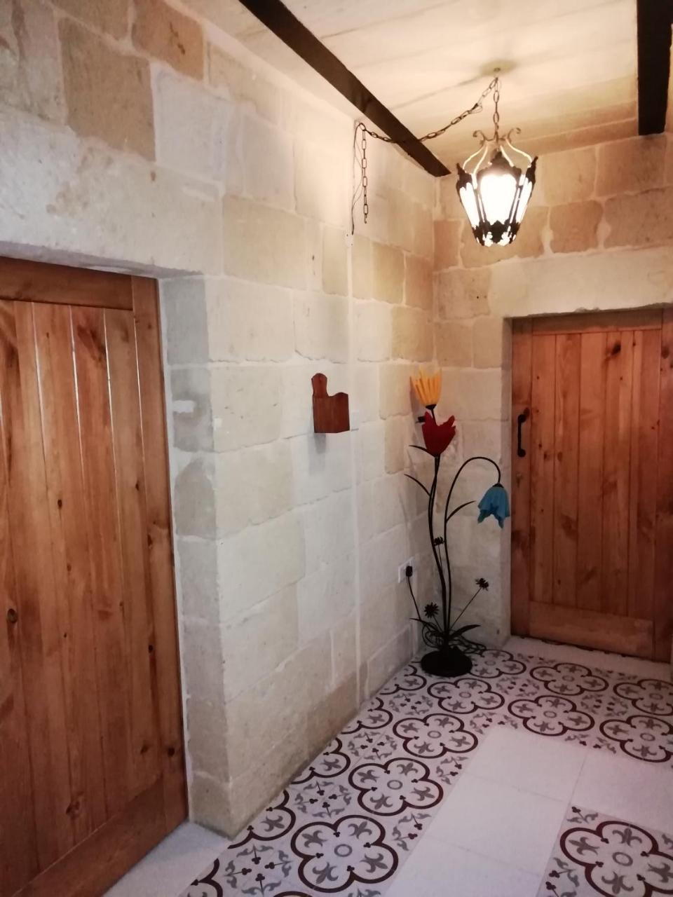 Sixty Two 3 Apartment Виктория Екстериор снимка