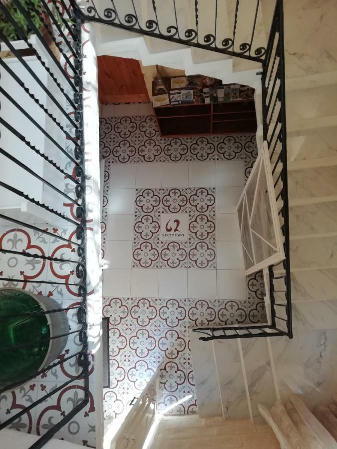 Sixty Two 3 Apartment Виктория Екстериор снимка